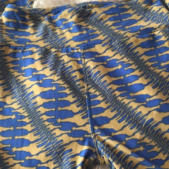 NWOT LuLaRoe Blue Giraffe Print Leggings One Size 2-10 - Picture 4 of 8
